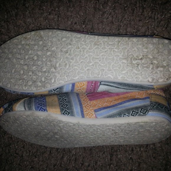 TOMS-Classic Slip On Shoes-AZTEC TRIBAL PATTERN-Size 7M-Near Mint - Picture 7 of 7